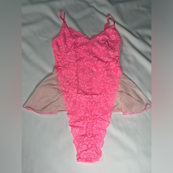 We Are Hah Rose Quartz/ pink Maid To Wear Lace Body Suit  Size S NWT - Picture 11 of 13